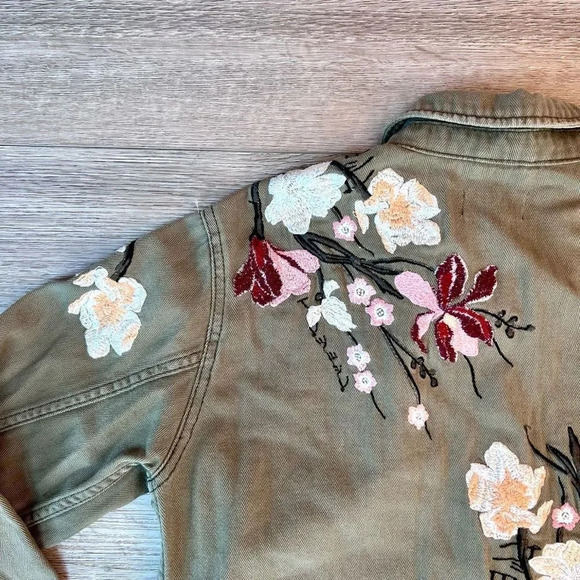 Topshop Women's Army Green Button Front Four Pocket Utility Jacket Size 6 - Picture 9 of 11